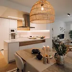 Apartment Terracina - 2 Bedrooms And Terrace In Campolide Lissabon