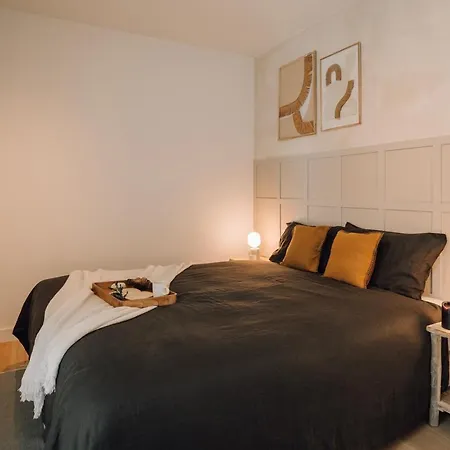 Terracina - 2 Bedrooms And Terrace In Campolide Daire Lisboa