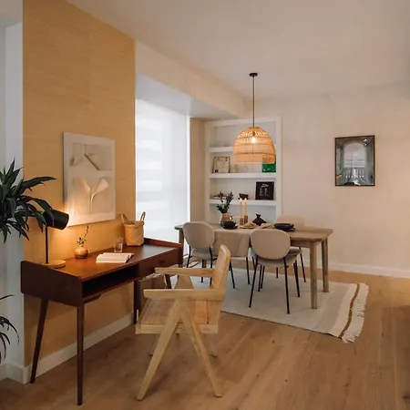 Apartment Terracina - 2 Bedrooms And Terrace In Campolide Lisbon