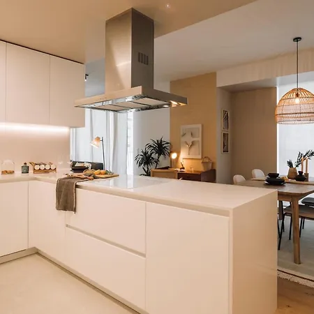 Terracina - 2 Bedrooms And Terrace In Campolide * Lisbon